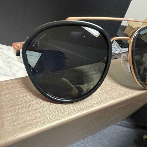 NIB Aviator Bvlgari Sunglasses - Picture 10 of 10